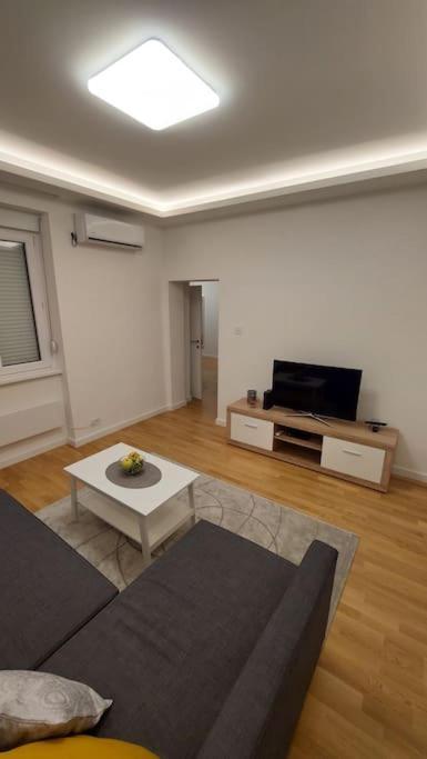 Apartment Green Lux เบลเกรด ภายนอก รูปภาพ